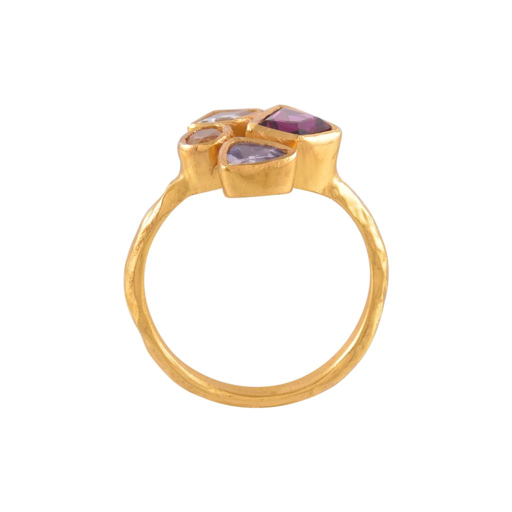 THE GRAPES GOLD